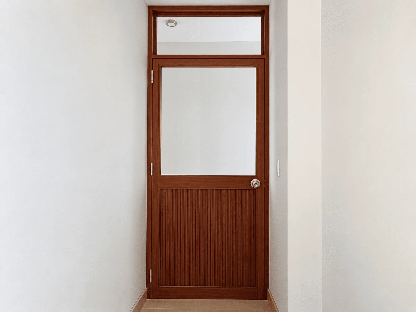 Puerta de Aluminio y Vidrio - Puertas y Cerramientos - JC ILO