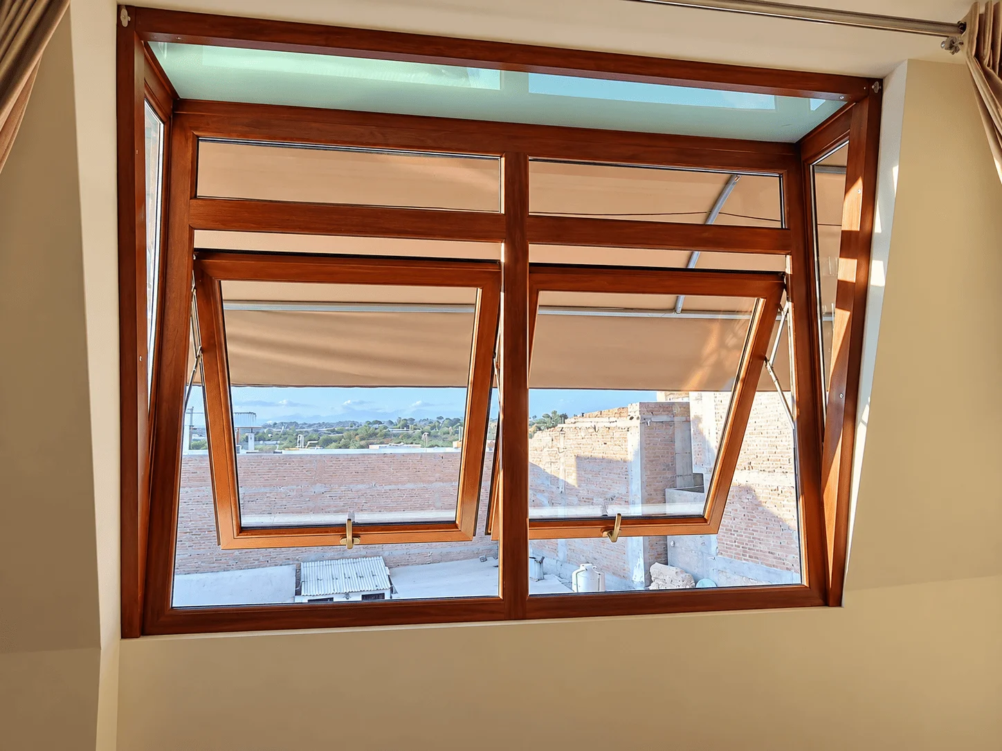 Ventana Proyectante - Ventanas y Mamparas - JC ILO